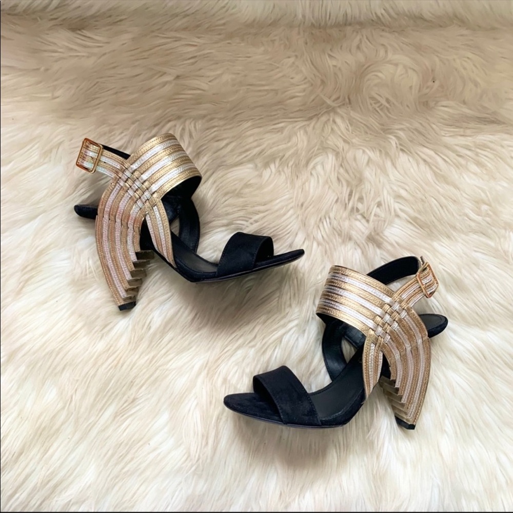 New! SALVATORE FERRAGAMO Lenny Mirror Sandals - Picture 4 of 16